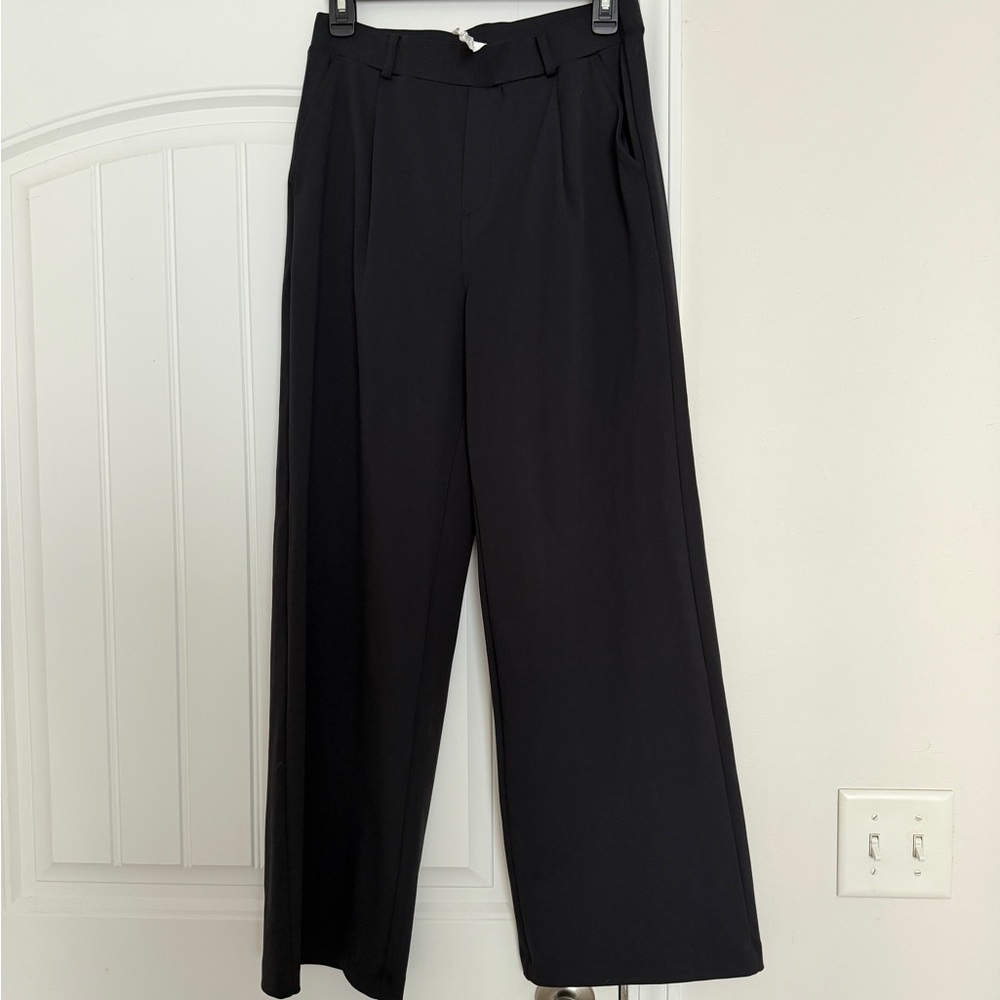 Halara wide leg work pant. Size Medium